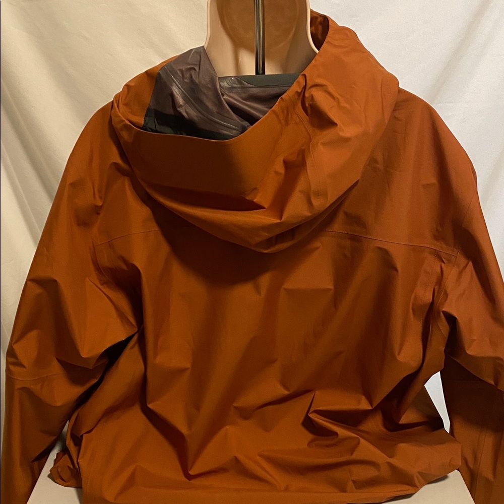 Patagonia Men's Rust Raincoat - Picture 3 of 6